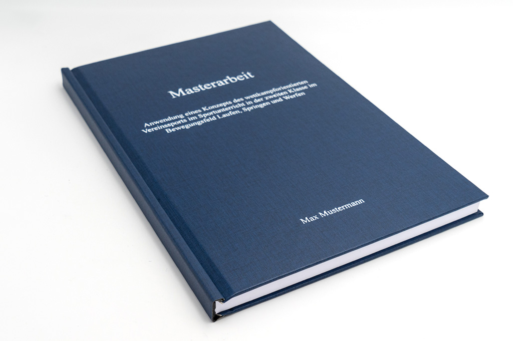 Hardcover: blau mit weißer Prägung